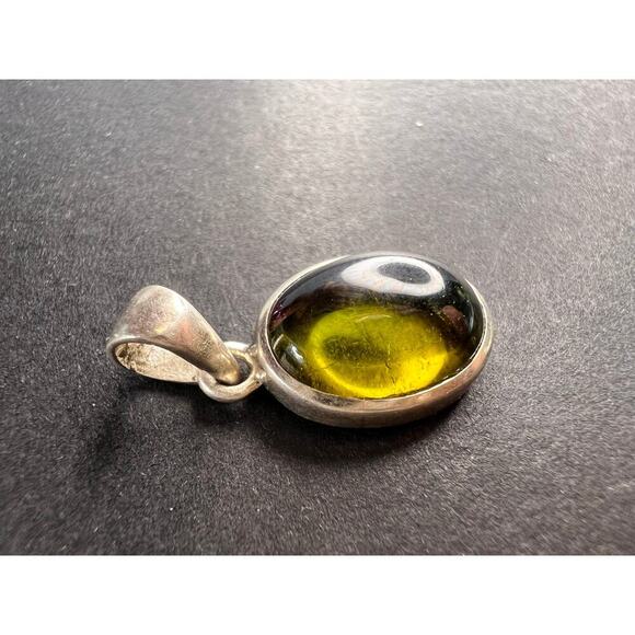 NEW Green with pink tourmaline sterling silver pendant 2.34 grams - Picture 7 of 12